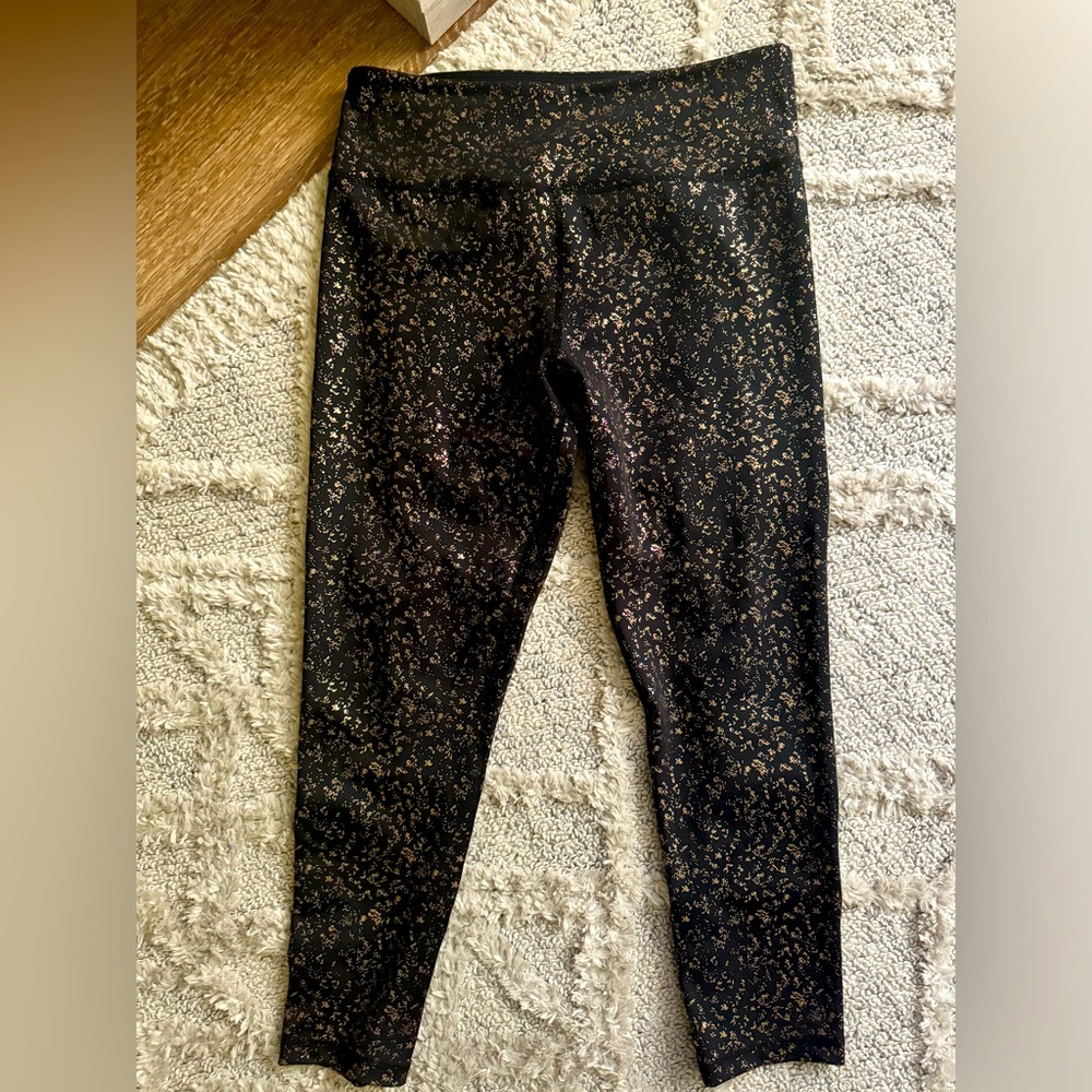 ZYIA Black Stay Gold Light n Tight Hi-Rise 7/8 24" size 14-16